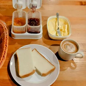 Hostal Tonarino For Backpackers, Kōbe